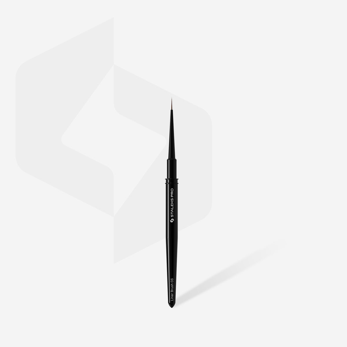 Staleks Pincel Liner EXPERT Ancho 0.9 mm NBE-03